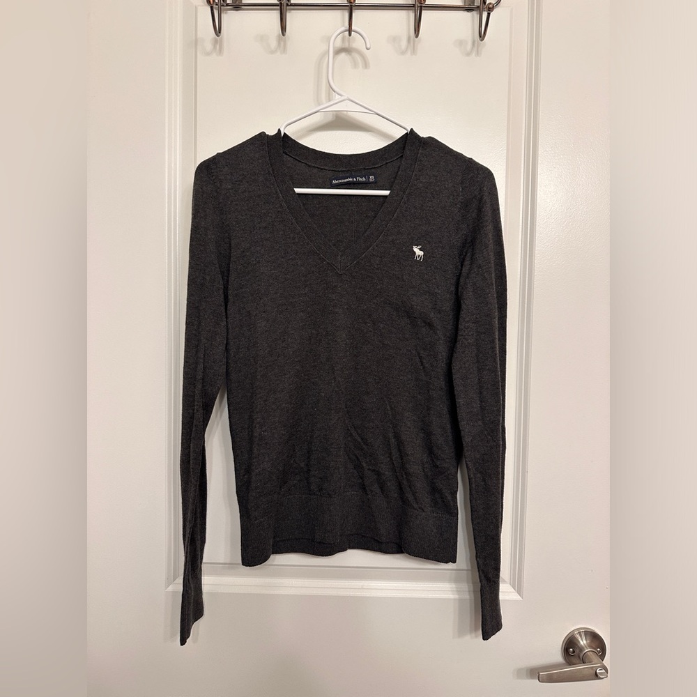 Abercrombie grey sweater